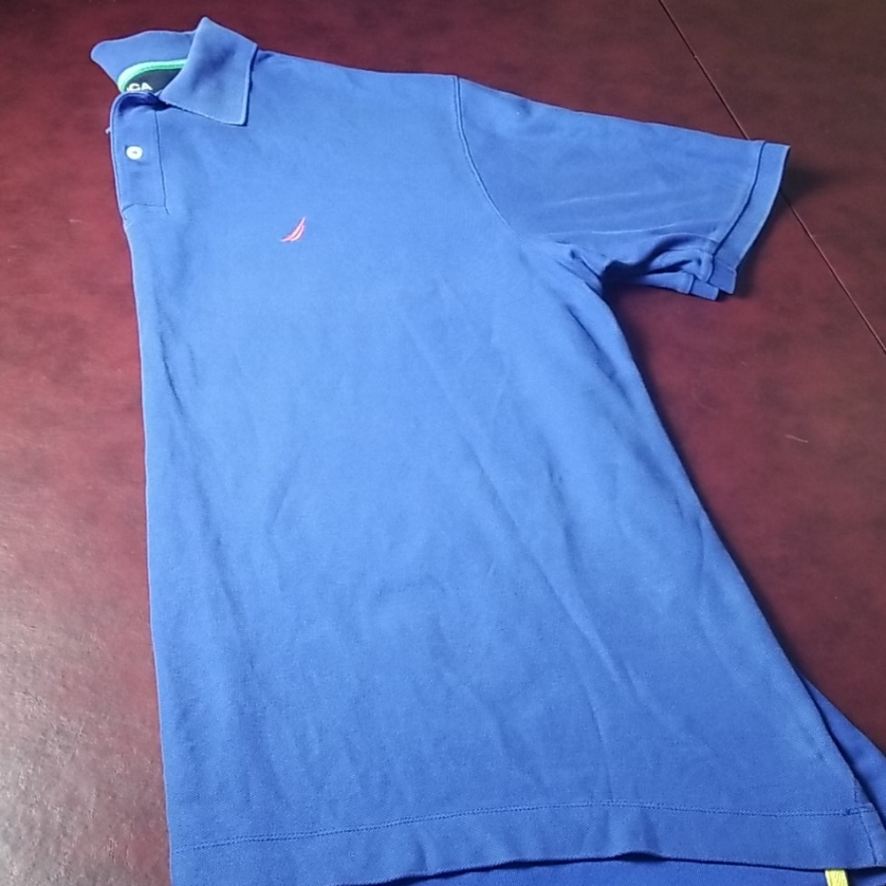 Nautica Short Sleeved Shirt - Picture 1 of 7